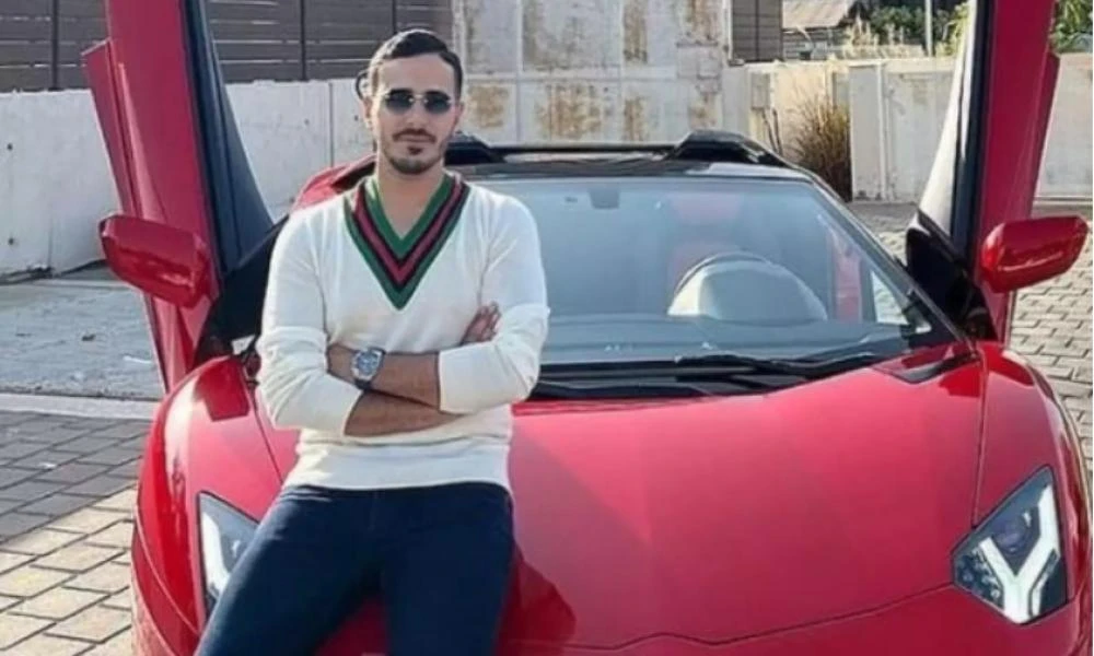 Απατεώνας του Tinder: Οδηγούσε Maserati στην Ισπανία με πλαστό δίπλωμα – Πιθανόν να βρεθεί στη φυλακή
